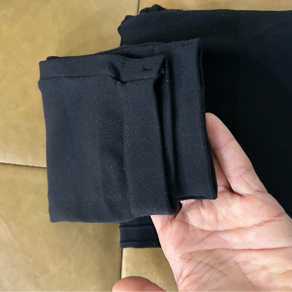 SPANX Classic Black Leggings - Picture 3 of 7